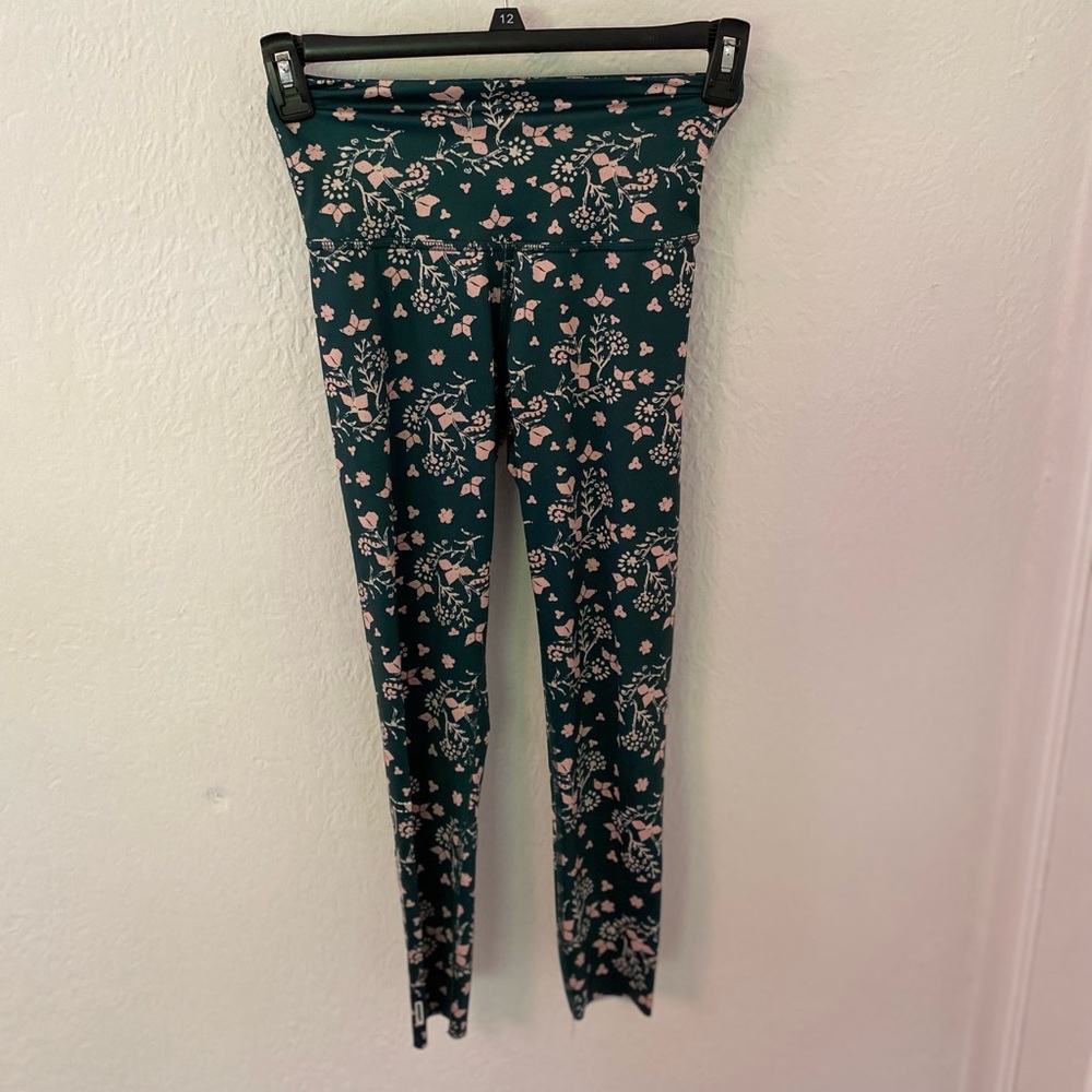 Beyond yoga floral pants size small